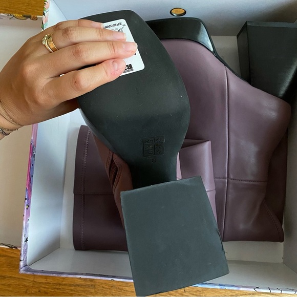 Jeffrey Campbell DAUPHIN Platform Knee-high Heel Boots NEW IN BOX - Violet - Picture 11 of 14